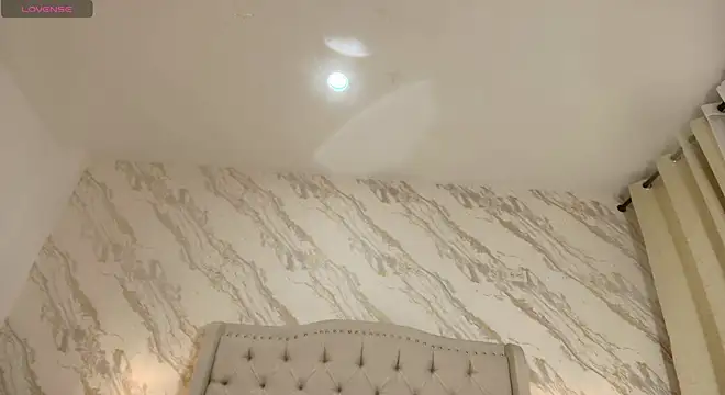 sofi_delight webcam