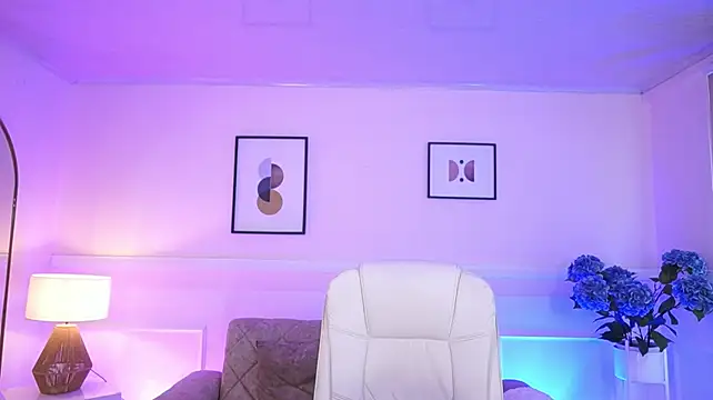 VioletJoness_ webcam