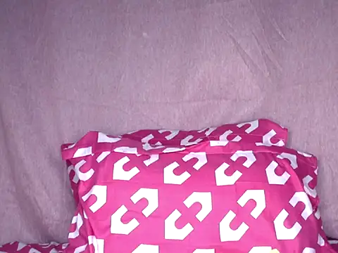 Cuteebony16 webcam