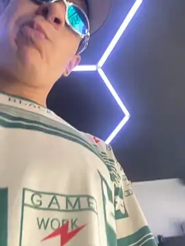 jhuan99 webcam