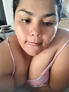 MiaBloom0 webcam