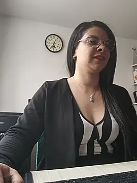 Paolitha25 webcam