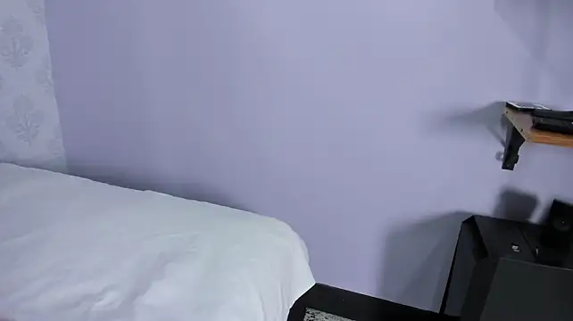 Bella-Bloom webcam