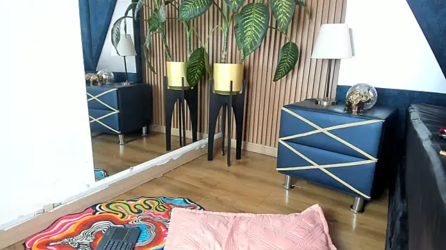 Olivia_Collinns1 webcam