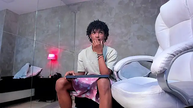 Raymond_steel webcam