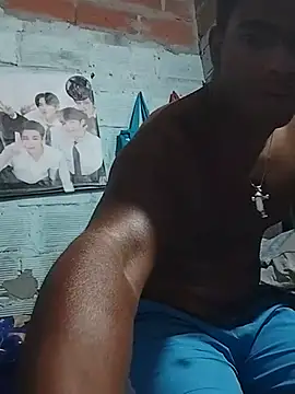 marco_and_lunaa_ webcam