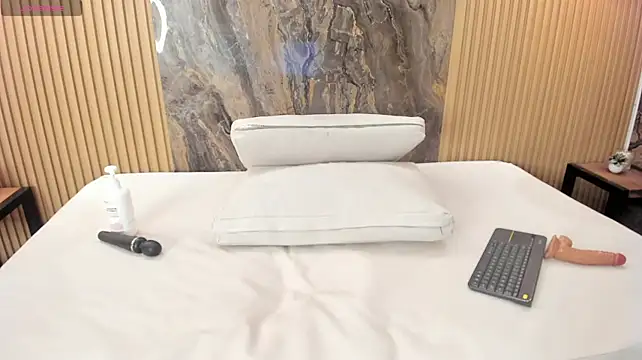siena_moore webcam