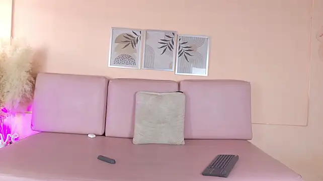 Athena_Camille webcam