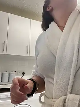 magical_mia webcam