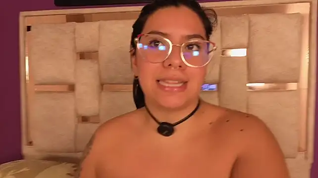 emilyy_cooperr webcam