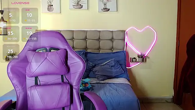_naomi_s webcam