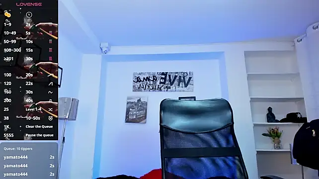 TiffanyHoustton webcam