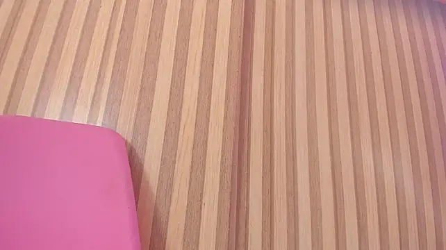 baby_peach__ webcam