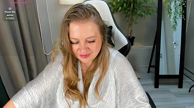 CleoXotie webcam