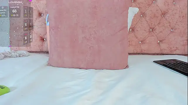 PriscilaCooper_ webcam