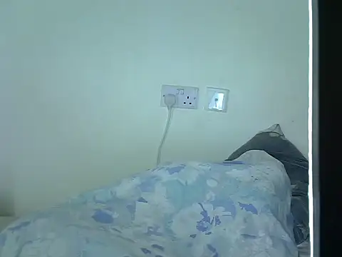 quenbella webcam