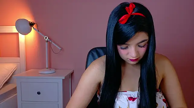MiiaaVelvett__ webcam