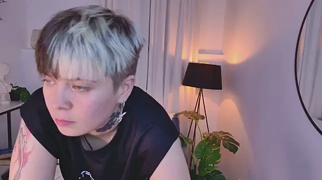 Kitty_Ollive webcam