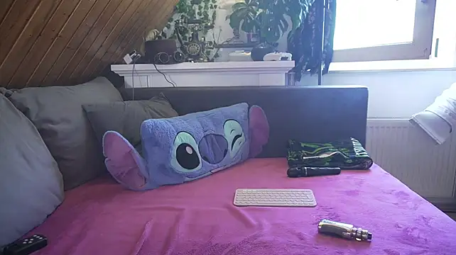 TessaWinter webcam