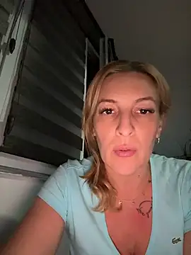 Hot-Milf4U webcam