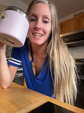 ItsDanniG webcam