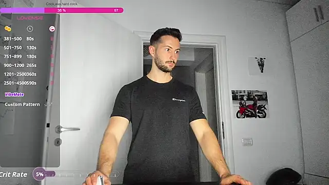 ZackFraser live cam on StripChat
