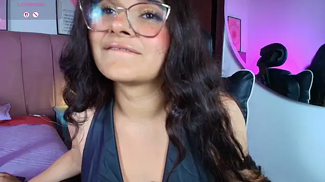 Tifanny_grey live cam on StripChat
