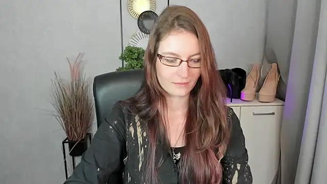 emmaxDelight live cam on StripChat