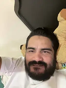 MichaelBear_21 webcam