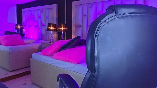 LuisaJonnes_ webcam