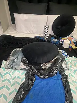 Nicole_bash webcam