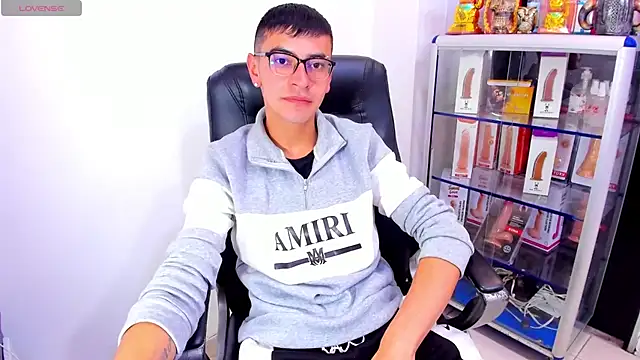 Alexx_bigcockk webcam