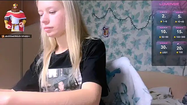 Barbie_Blondie webcam