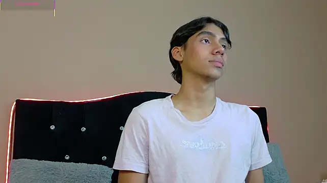 Eros_Lux webcam