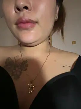 Lina-Naughty webcam