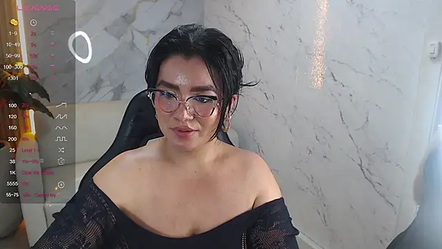 Sasha_tf webcam