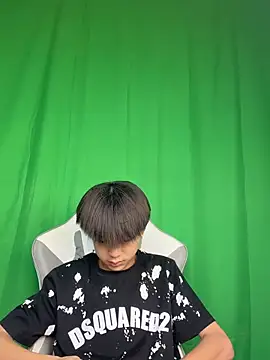 DD-101 live cam on StripChat