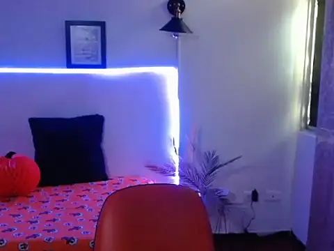 Tiffany_Bu webcam