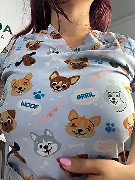 Nahomy_benet webcam