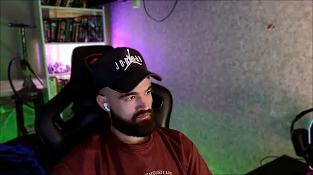 _Serious_Man webcam