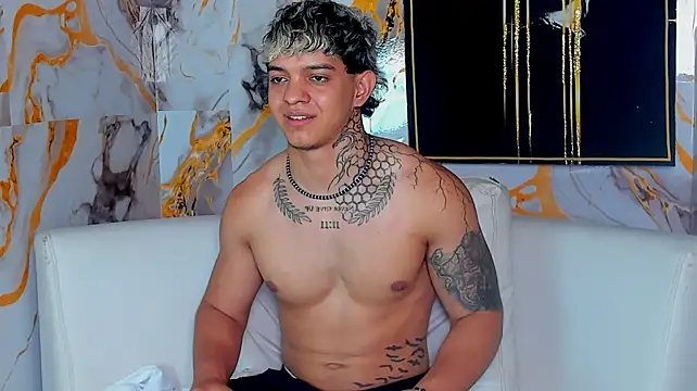Noah__Browm webcam