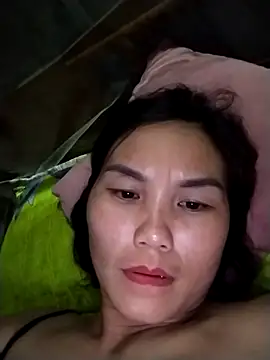 Qing-201 live cam on StripChat