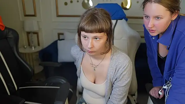 LilySweet054 webcam