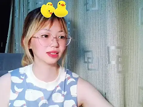 Guggling8866 webcam