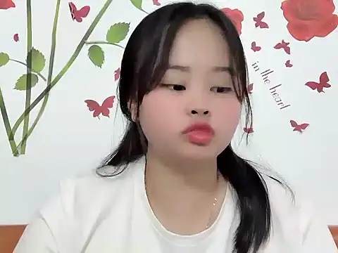 Nhungnhung201 webcam