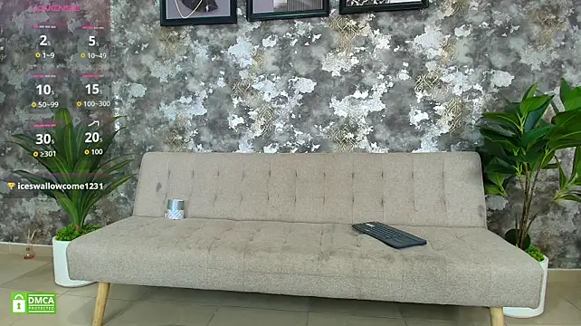 Julieta_and_Lola live cam on StripChat