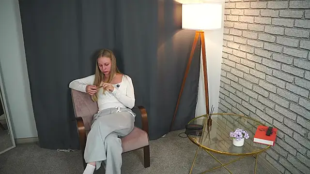 AlbertinaIenco webcam