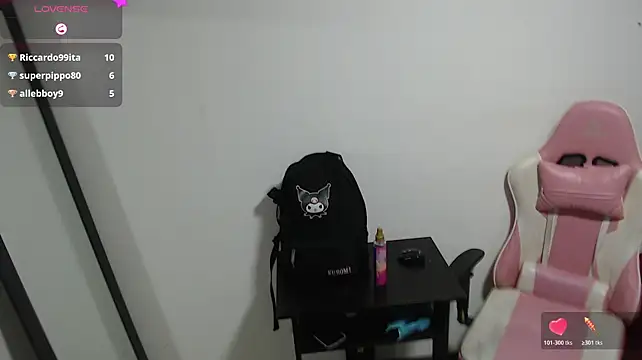 Jessica_Dove webcam