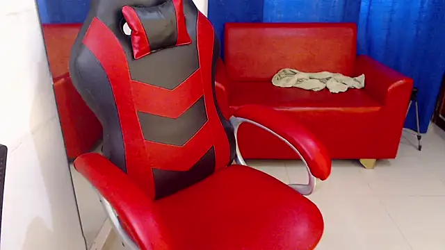 Rubievans22 webcam