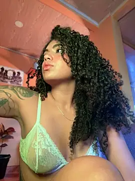 Morenayaa live cam